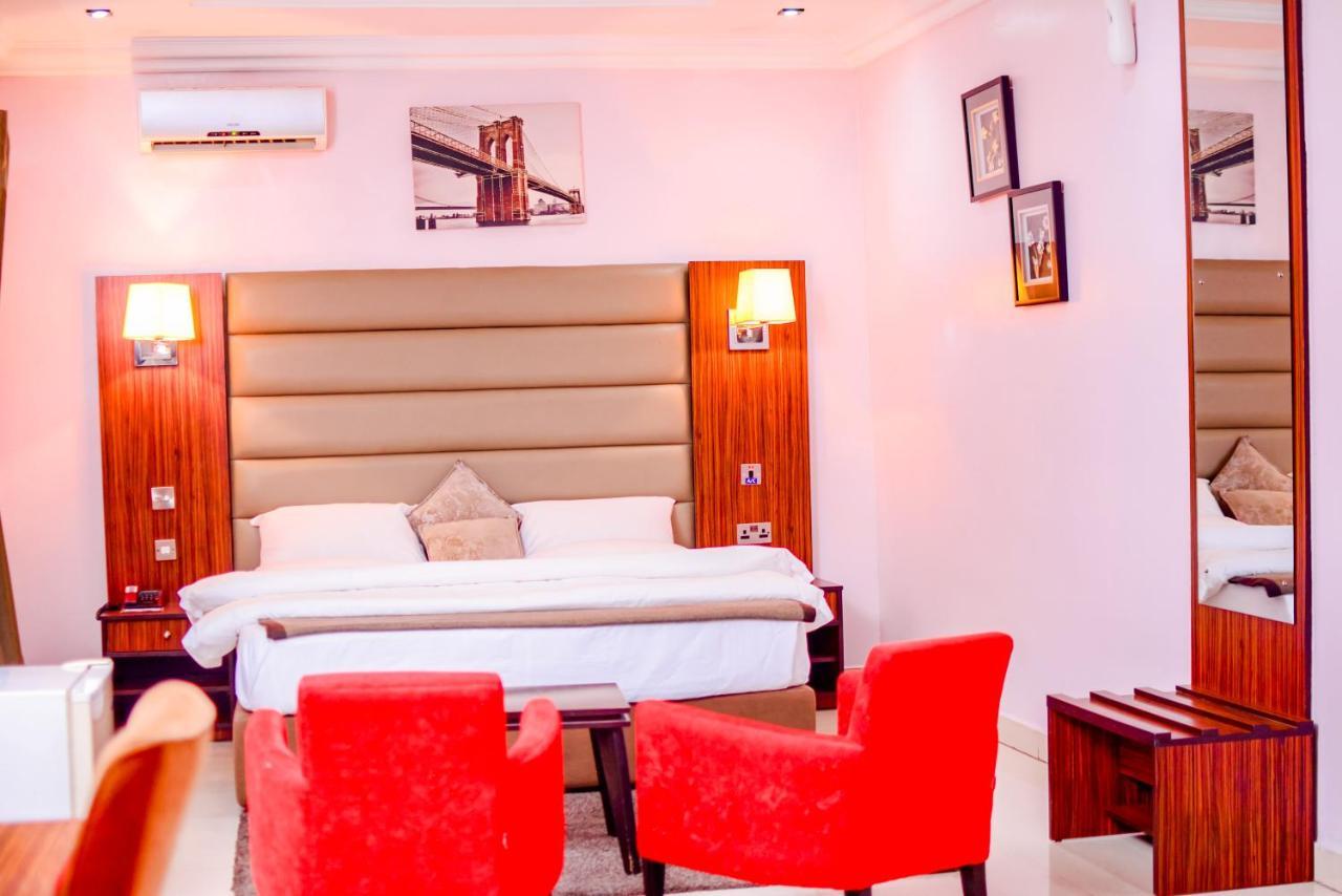 איקג'ה Golfview Suites & Conference Center מראה חיצוני תמונה